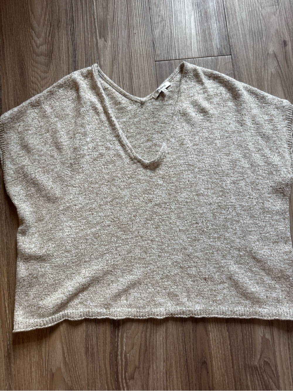 Madewell Neutral Oatmeal Cream V-Neck Boxy Knit Sweater